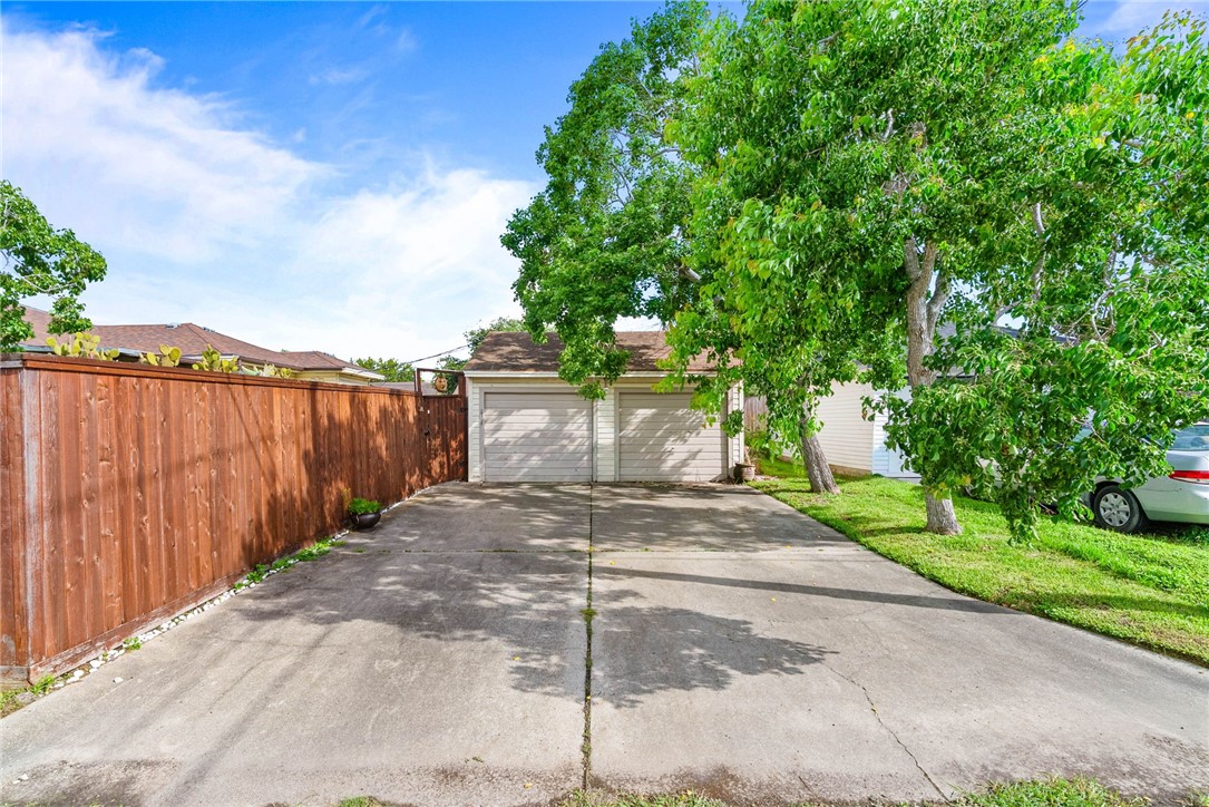3462 Lawnview Street Corpus Christi TX 78411