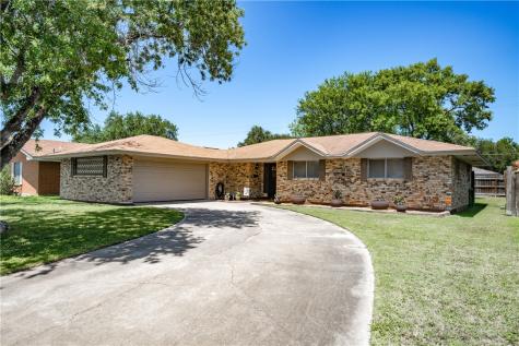 804 S 18th Street Kingsville TX 78363