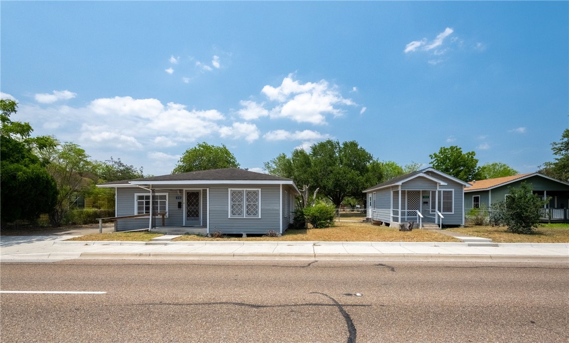 1216 E King Avenue Kingsville TX 78363