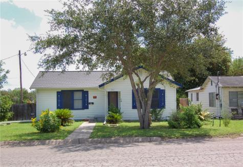 201 S Alta Vista Street Beeville TX 78102