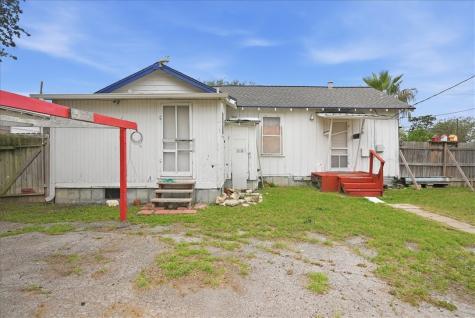 201 S Alta Vista Street Beeville TX 78102