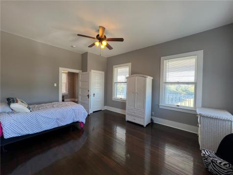 909 Power Street Refugio TX 78377