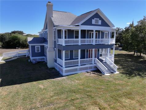 909 Power Street Refugio TX 78377