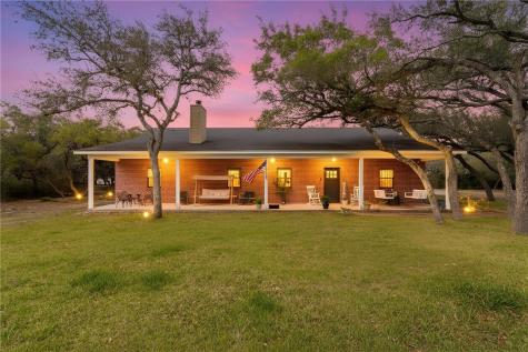 1402 W Johnson Avenue Aransas Pass TX 78336
