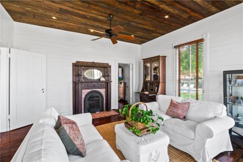 203 N Magnolia Street Rockport TX 78382