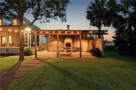 203 N Magnolia Street Rockport TX 78382