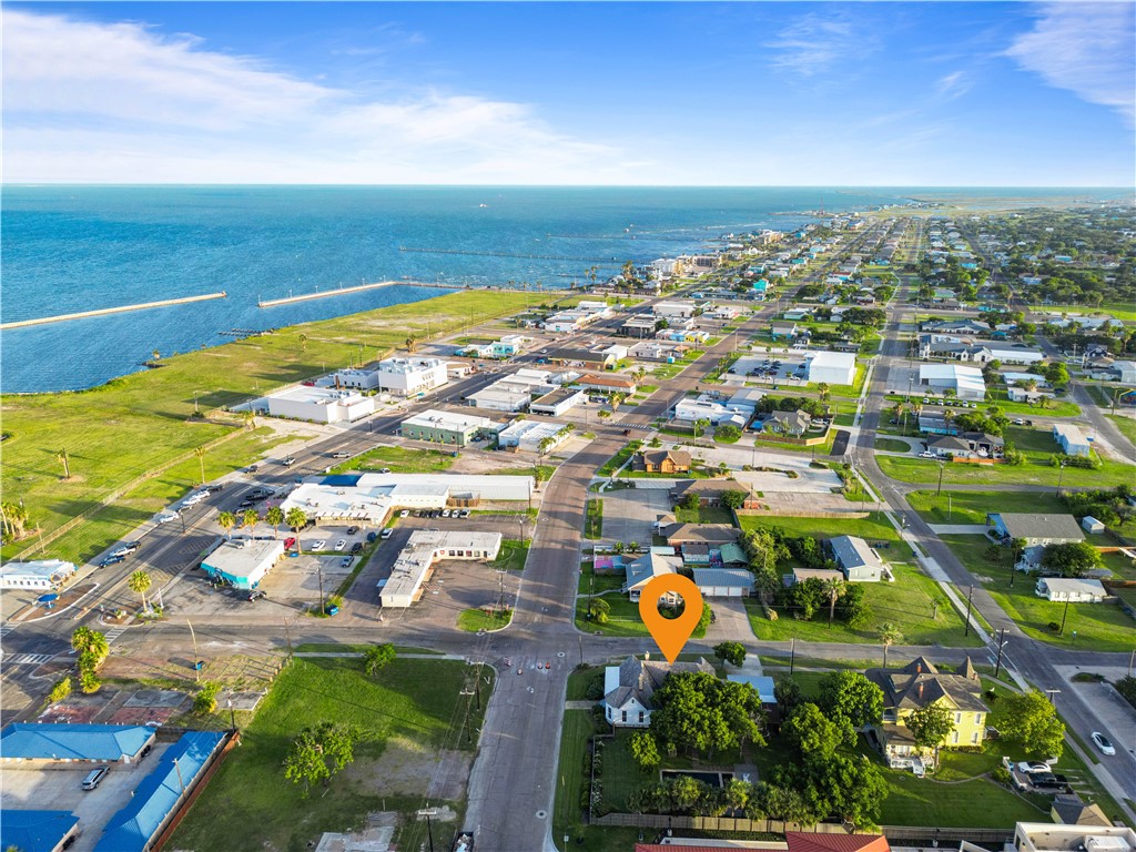 203 N Magnolia Street Rockport TX 78382