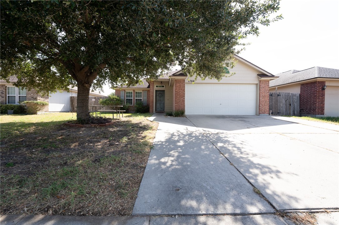 1706 Chisolm Trai Corpus Christi TX 78410