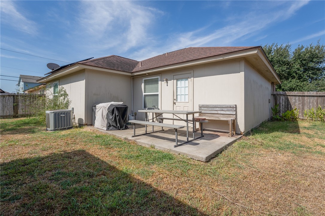 1706 Chisolm Trai Corpus Christi TX 78410