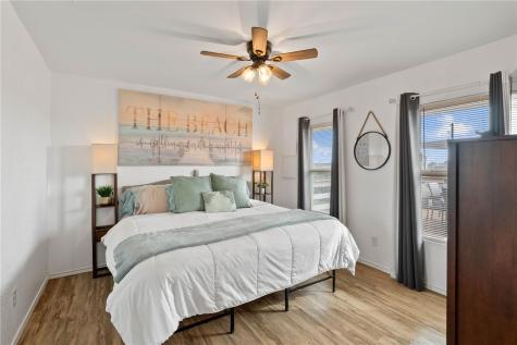 341-342 W Misty Oak Rockport TX 78382