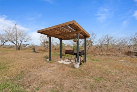 341-342 W Misty Oak Rockport TX 78382