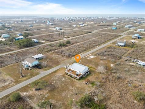 341-342 W Misty Oak Rockport TX 78382
