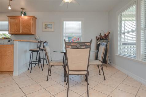 1323 S Live Oak Street Rockport TX 78382
