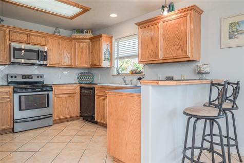 1323 S Live Oak Street Rockport TX 78382
