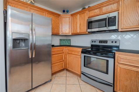 1323 S Live Oak Street Rockport TX 78382
