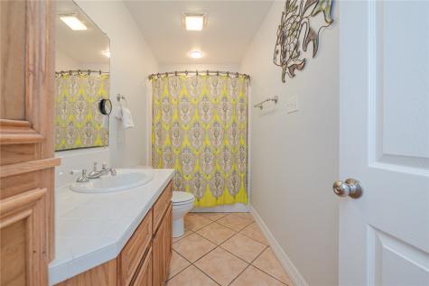 1323 S Live Oak Street Rockport TX 78382