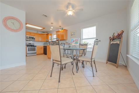 1323 S Live Oak Street Rockport TX 78382