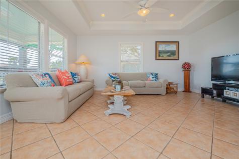 1323 S Live Oak Street Rockport TX 78382