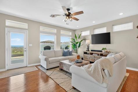 853 Oceanside Drive Port Aransas TX 78373