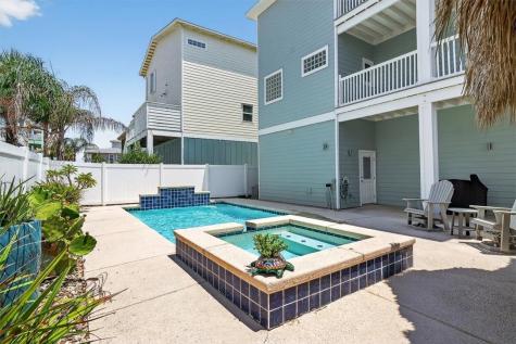 853 Oceanside Drive Port Aransas TX 78373
