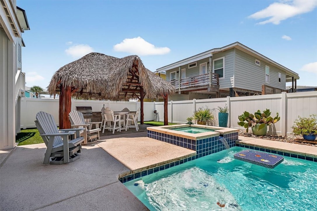 853 Oceanside Drive Port Aransas TX 78373