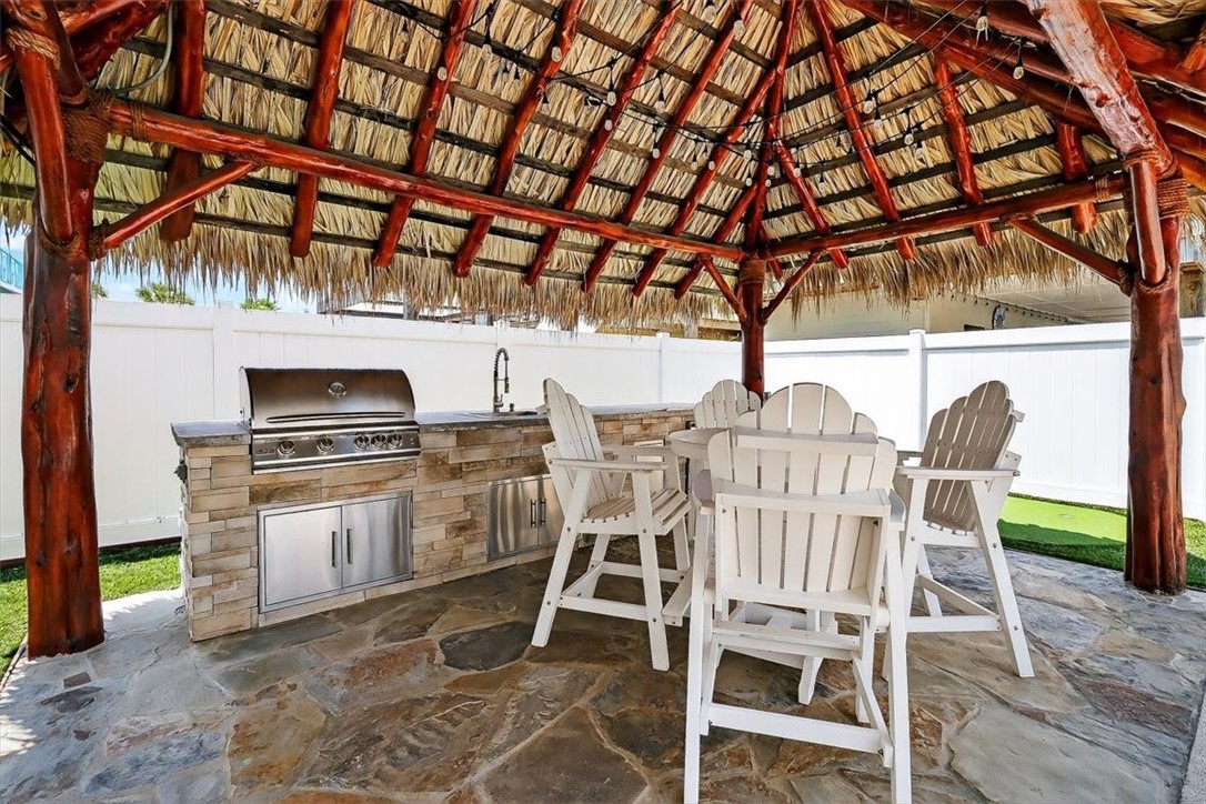853 Oceanside Drive Port Aransas TX 78373