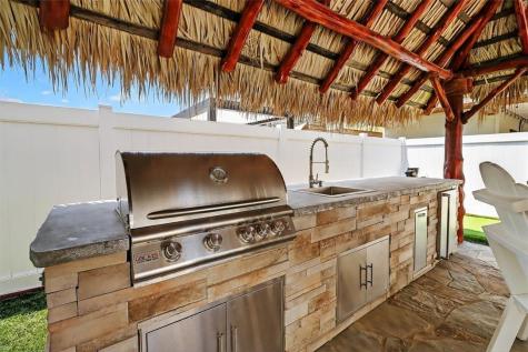 853 Oceanside Drive Port Aransas TX 78373