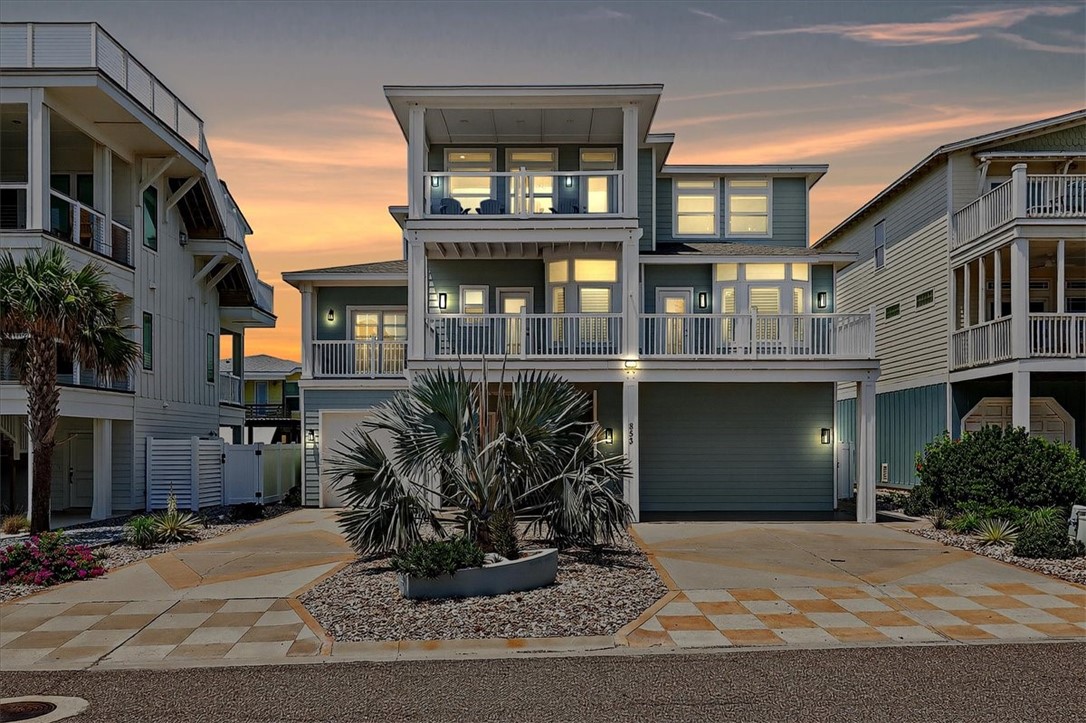 853 Oceanside Drive Port Aransas TX 78373