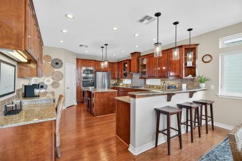 853 Oceanside Drive Port Aransas TX 78373