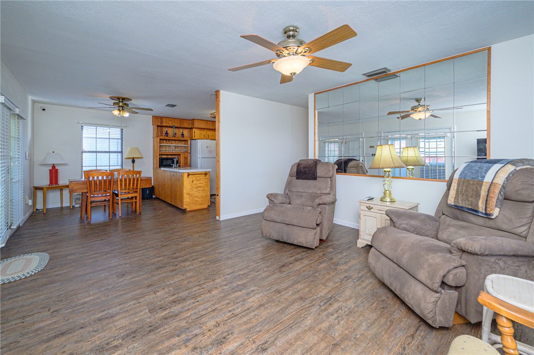 704 S Magnolia Street Rockport TX 78382