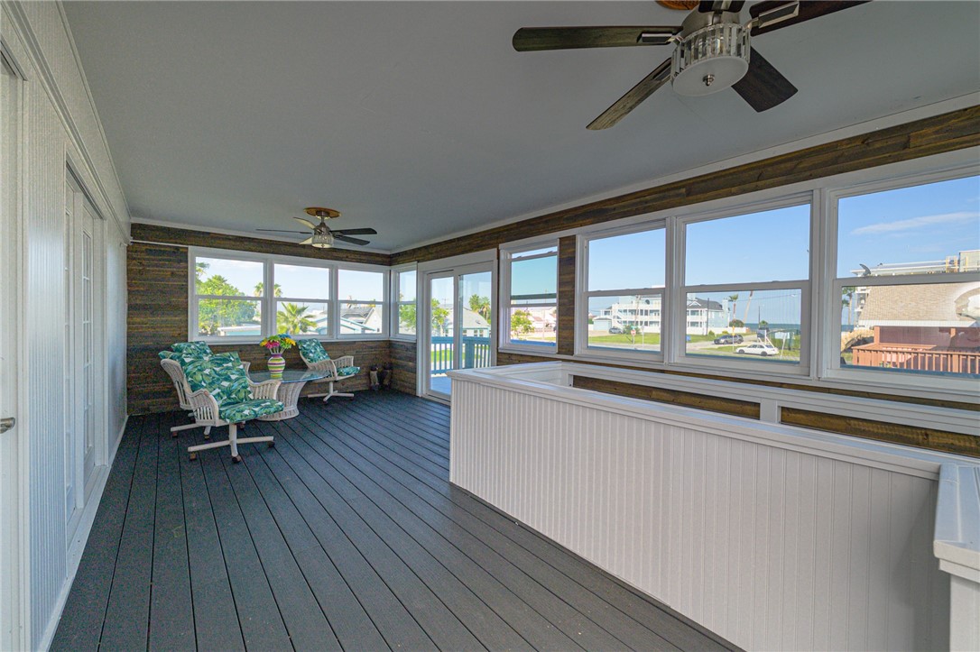 704 S Magnolia Street Rockport TX 78382