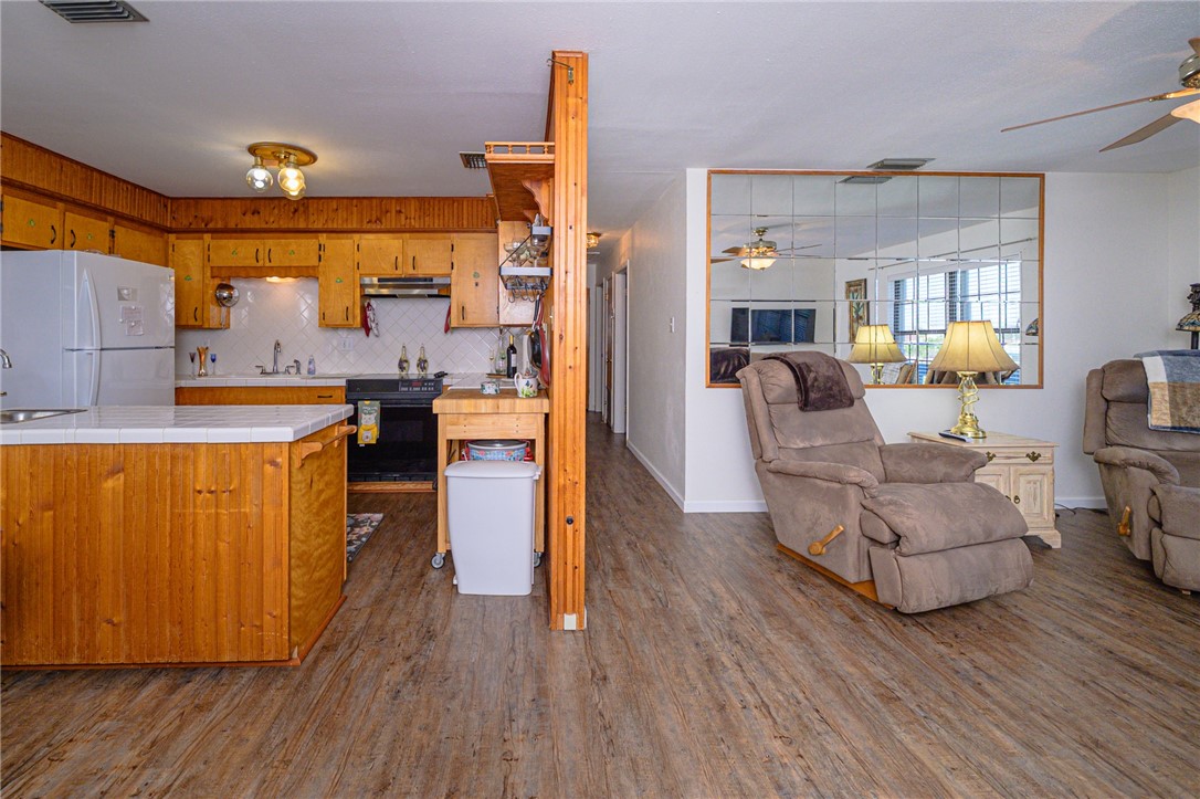 704 S Magnolia Street Rockport TX 78382