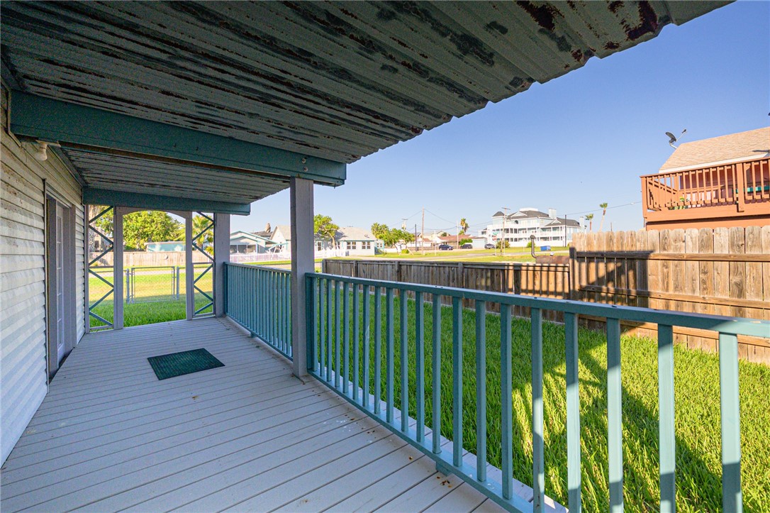 704 S Magnolia Street Rockport TX 78382