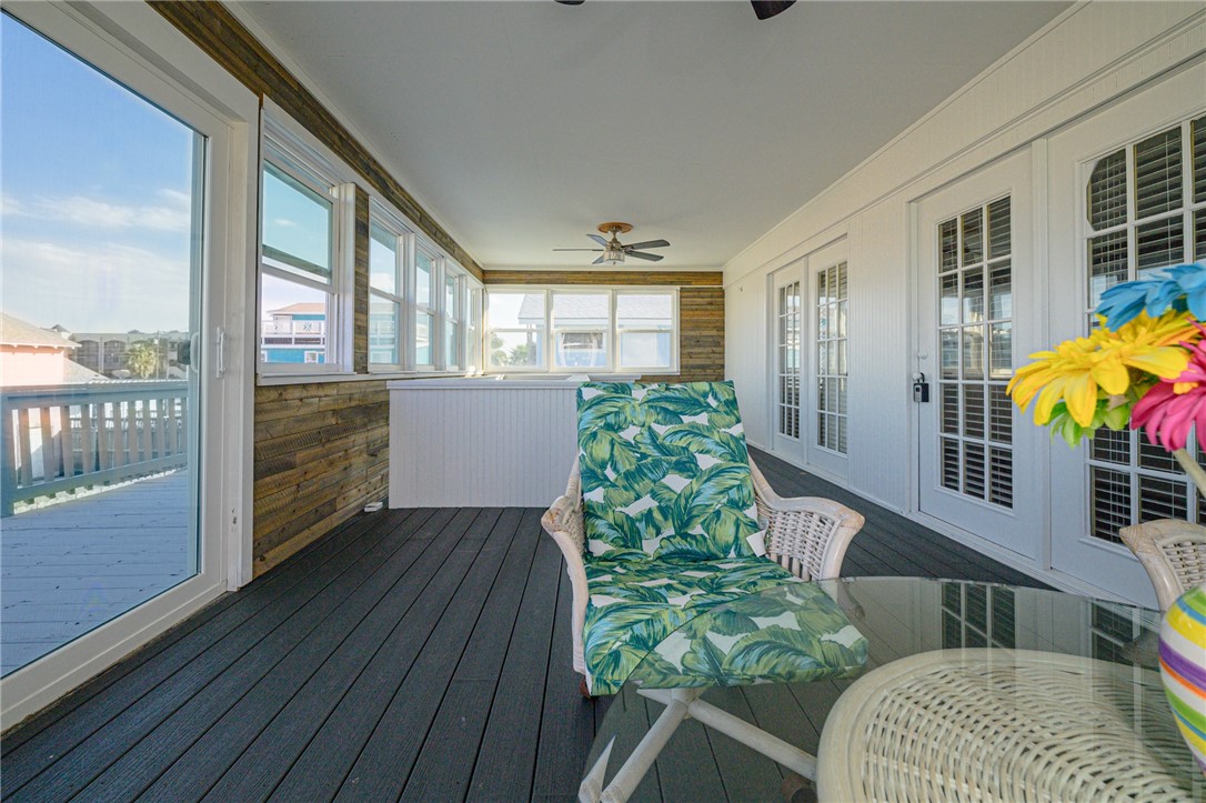 704 S Magnolia Street Rockport TX 78382