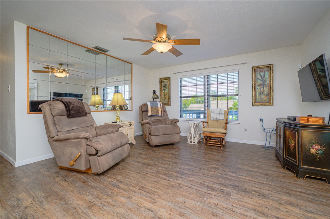 704 S Magnolia Street Rockport TX 78382