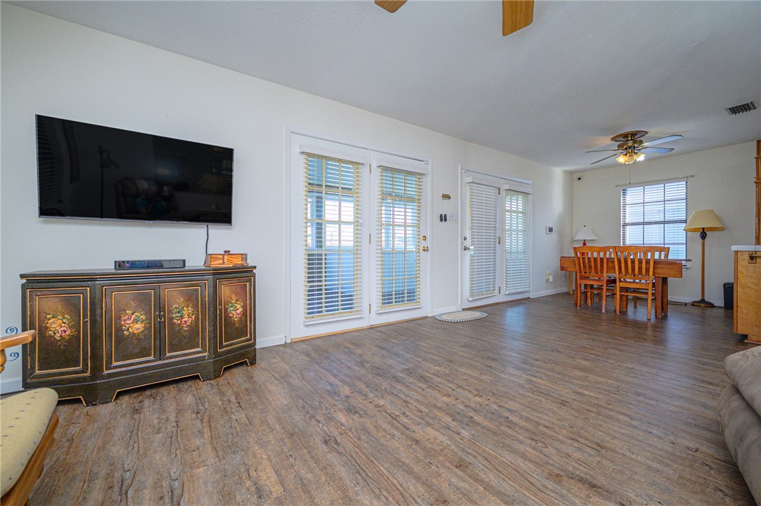 704 S Magnolia Street Rockport TX 78382