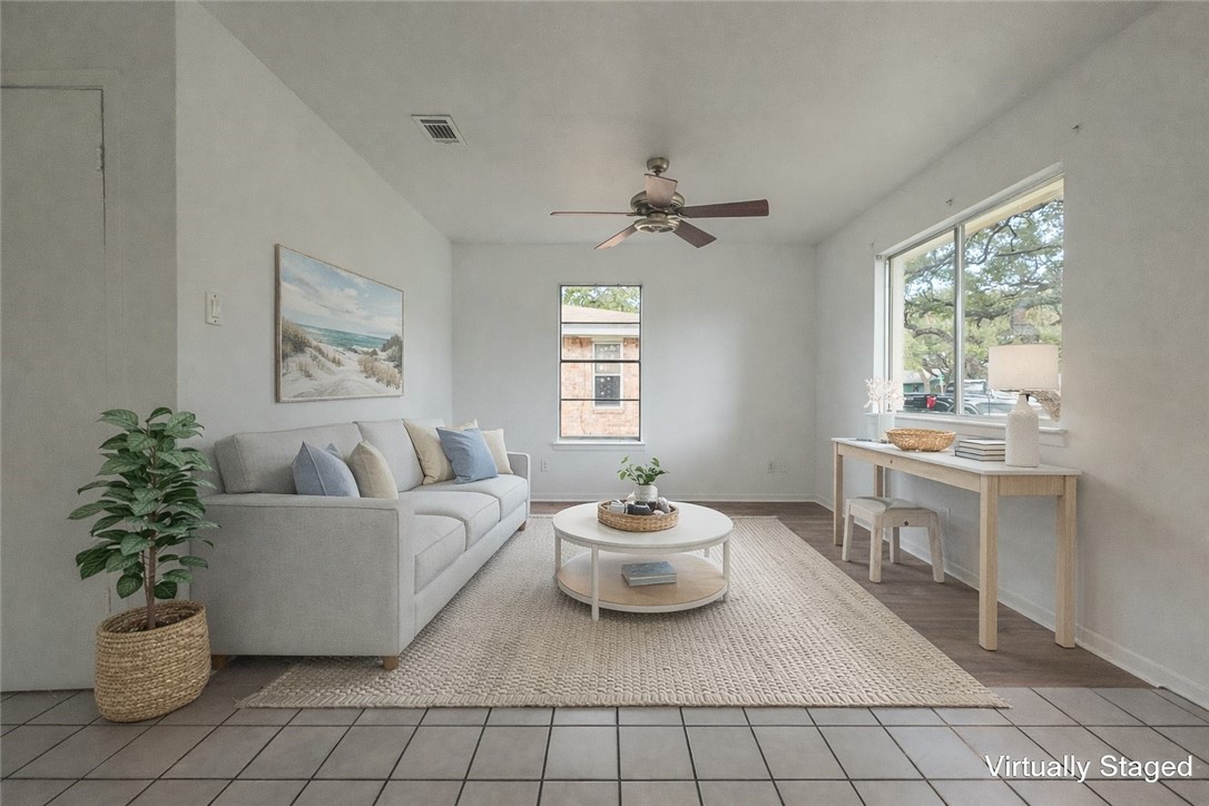 123 Cenizo Rockport TX 78382