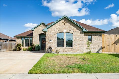 303 Pacific Drive Portland TX 78374