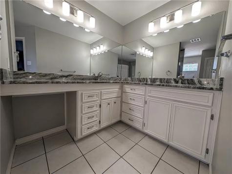 100 Lone Oak Street Portland TX 78374