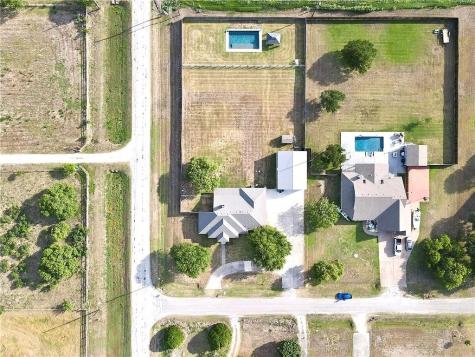 100 Lone Oak Street Portland TX 78374