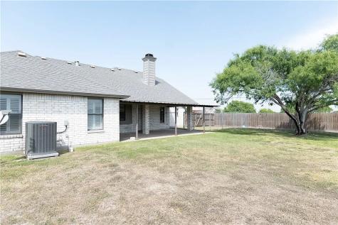 100 Lone Oak Street Portland TX 78374