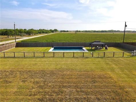 100 Lone Oak Street Portland TX 78374