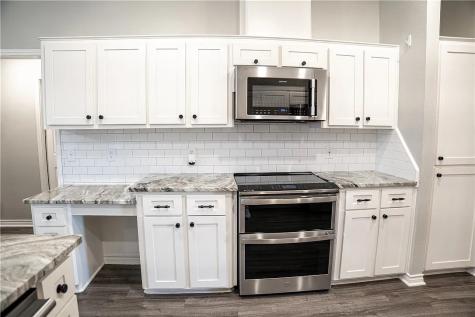 100 Lone Oak Street Portland TX 78374