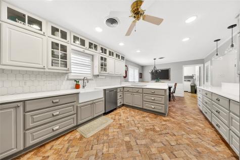 4950 Oakmont Drive Corpus Christi TX 78413