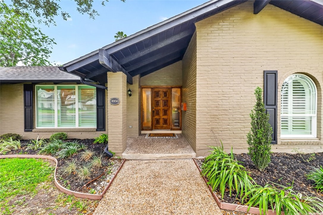 4950 Oakmont Drive Corpus Christi TX 78413