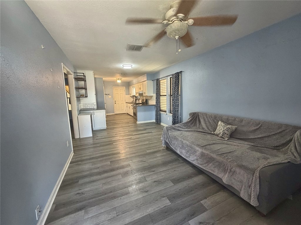 125 Mohawk Street Corpus Christi TX 78405