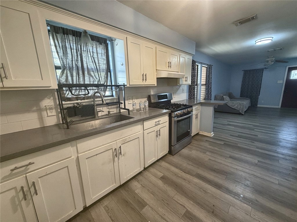 125 Mohawk Street Corpus Christi TX 78405