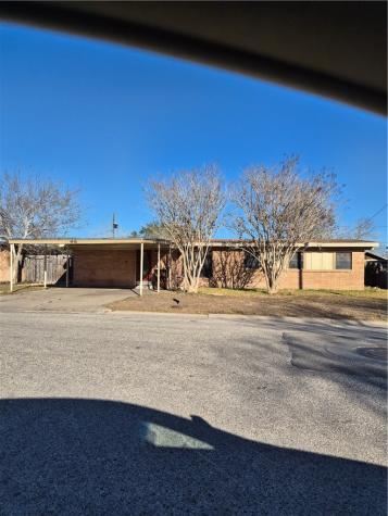1410 Lawndale Drive Kingsville TX 78363