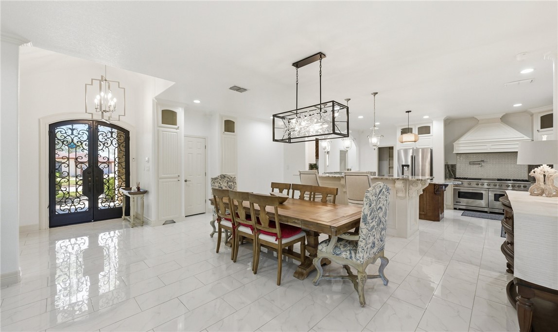 5902 Woodmere Drive Corpus Christi TX 78414