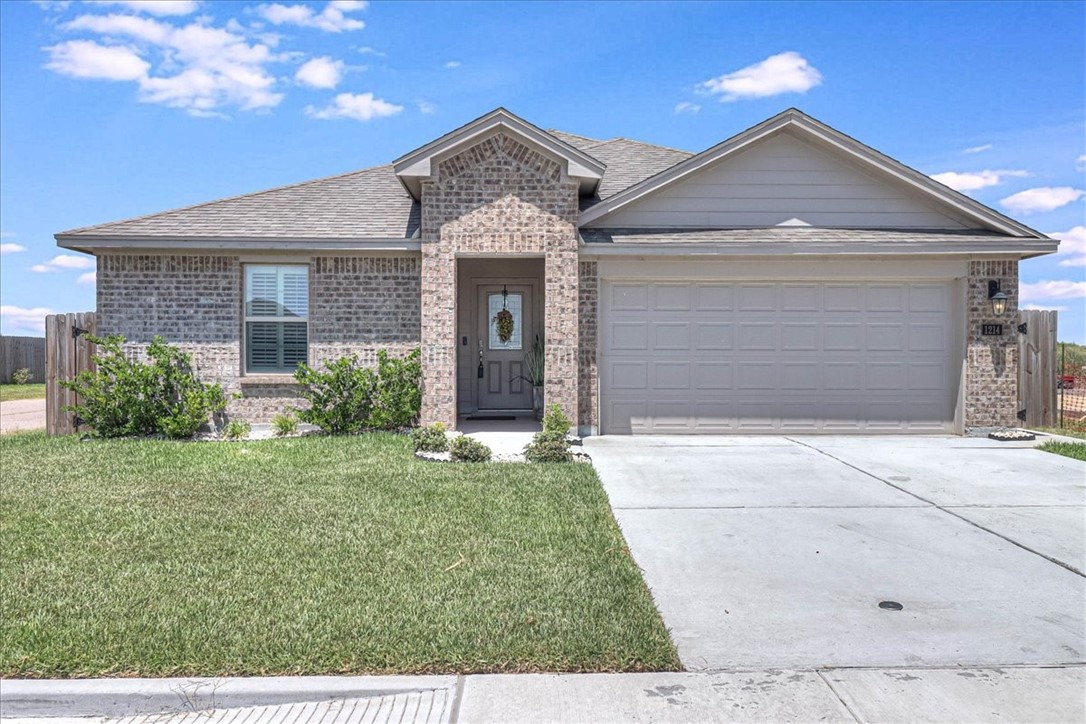 1214 Thames Chase Drive Corpus Christi TX 78415
